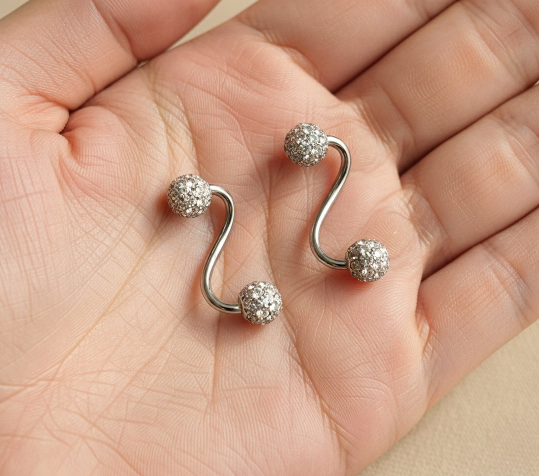 Aurelis Damen Spiral-Ohrstecker Silberfarbe Kristall Kugeln Double Look Twister Paar