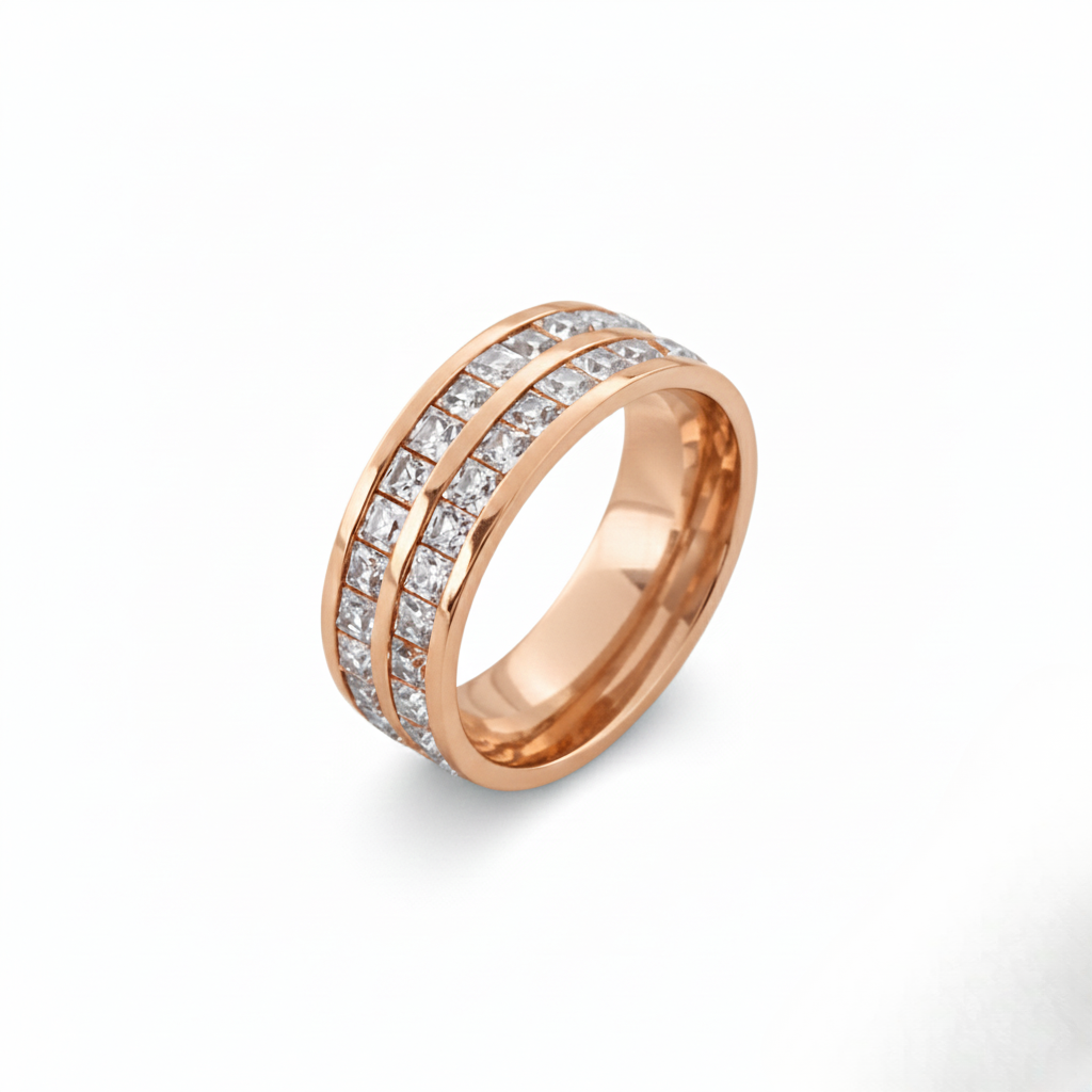 Aurelis Edelstahl Ring mit quadratischen Kristallen 8mm breites Band luxuriös Damen