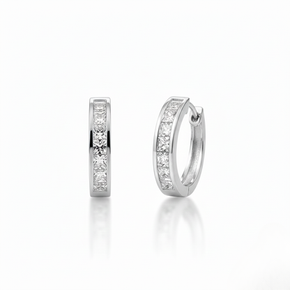 Aurelis Damen Huggie Creolen Goldfarbe Eternity Zirkonia Eckig Kanalbesatz