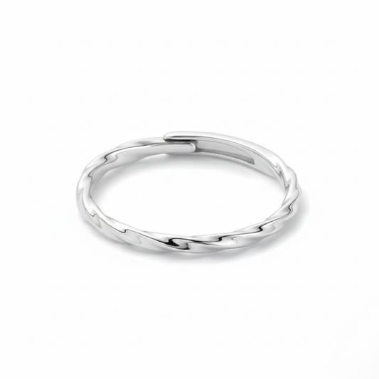 Aurelis Minimalistischer Twist Ring Gedreht in Silberfarbe Verstellbar Offen für Damen