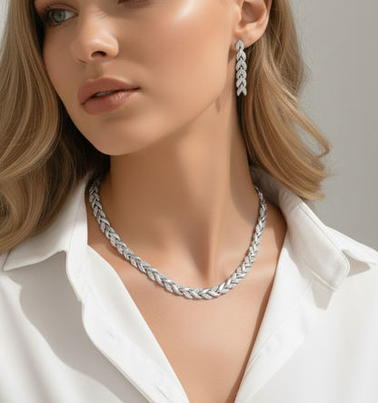 Elena | Elegant Schmuckset Blätter Goldfarben Zirkonia Halskette Ohrringe