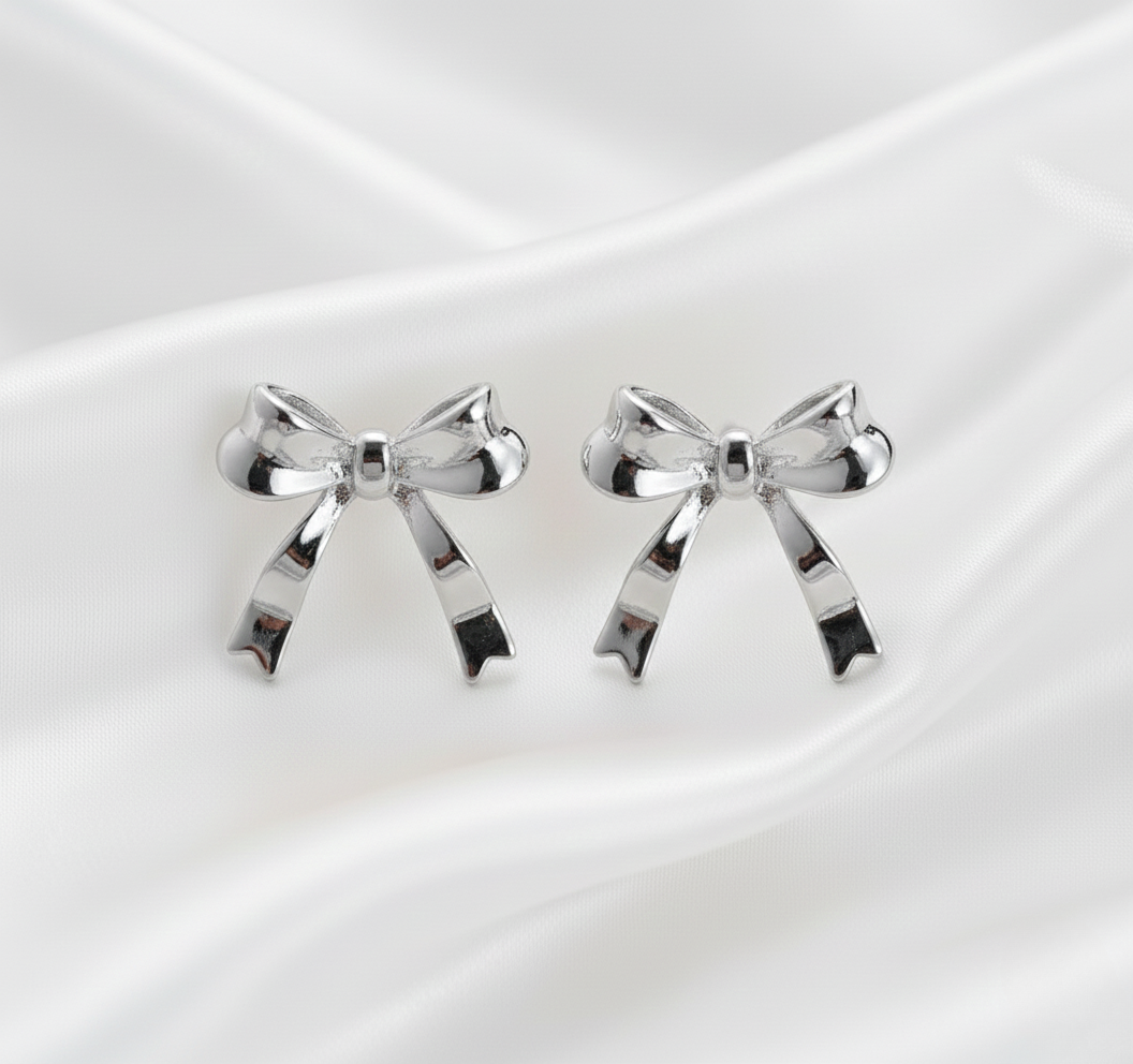 Lina | Verspielte Maschen Ohrstecker Silberfarben Goldfarben Ohrringe Damen Schleife