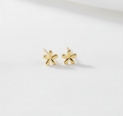 Aurelis Zarte Blumenohrstecker Blümchen Motiv in Goldfarbe 0,4cm für Damen