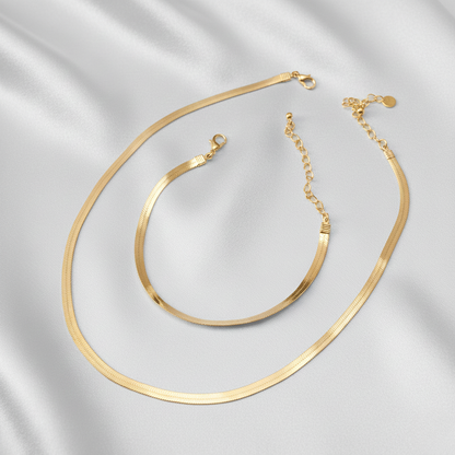 Aurelis Herringbone Schmuckset Goldfarbe Flache Schlangenkette & Armband Damen Minimalistisches Design